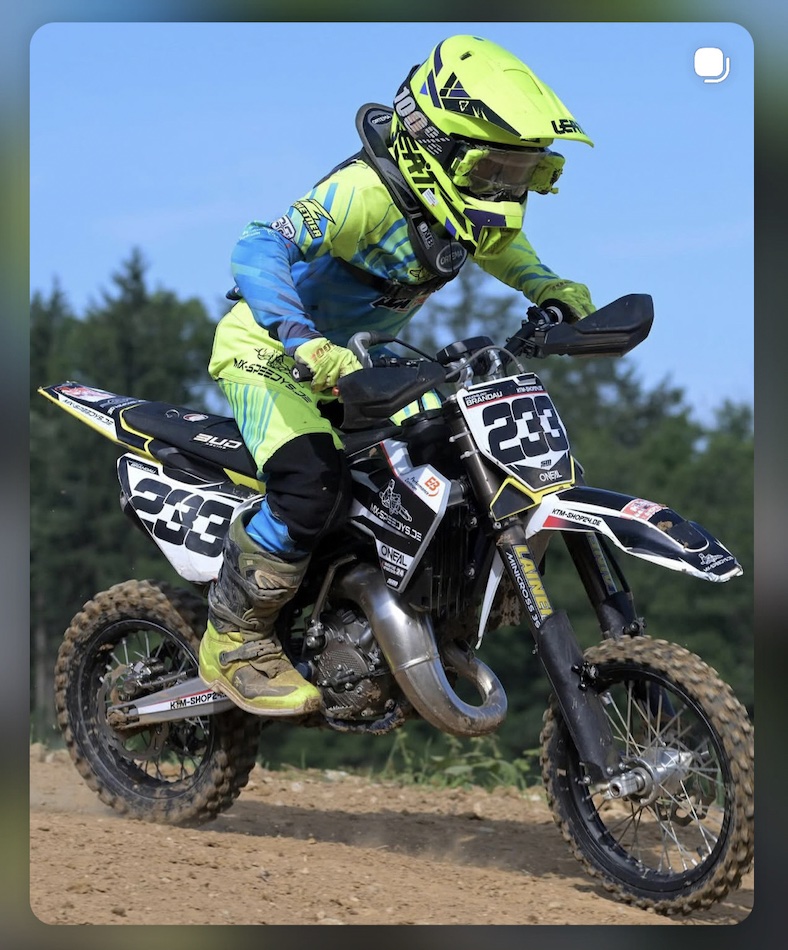 Maximilian Brandau im Sprung, Nummer 233